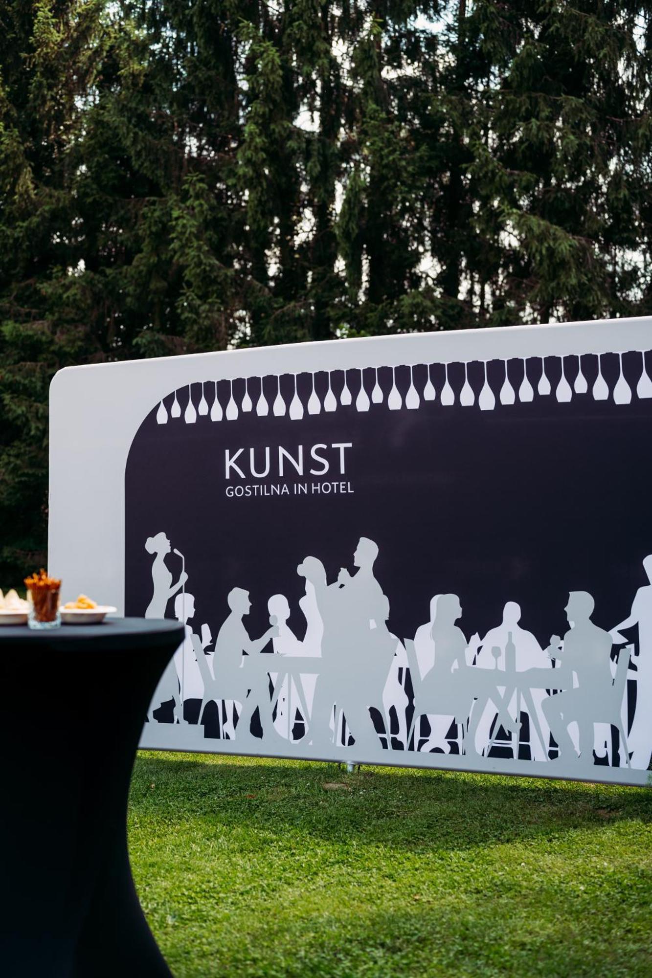 Hotel Kunst Krško エクステリア 写真